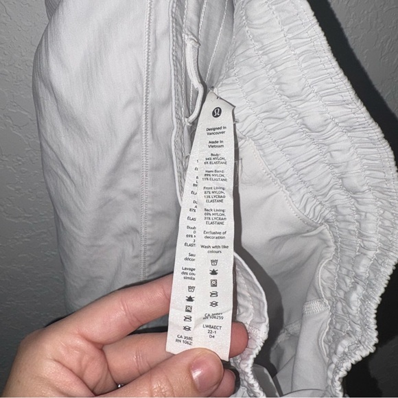 Lululemon Hotty Hot High-Rise Skirt *Long, White, Size 12 - Picture 6 of 8